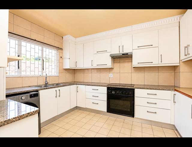 3 BEDROOM TOWNHOUSE FOR SALE IN MUSGRAVE